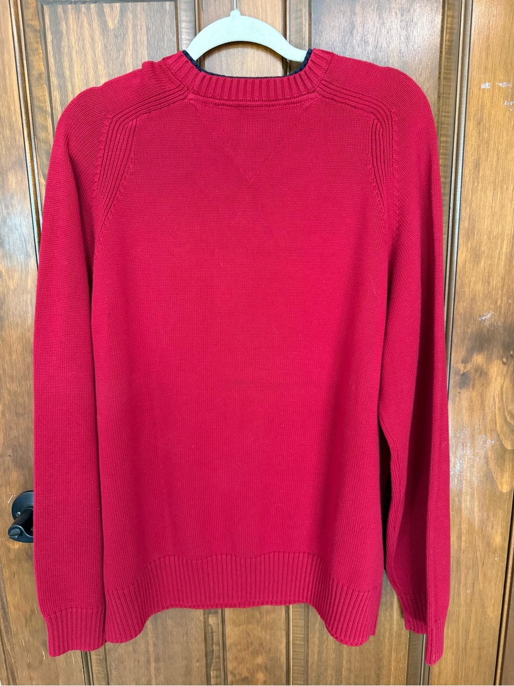 Tommy Hilfiger Men’s Red Crewneck Sweater with Flag Logo - Picture 3 of 5
